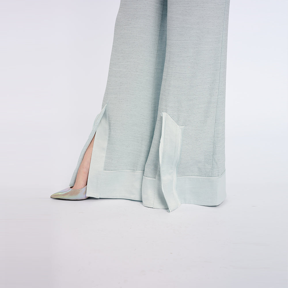 Stylish Sleeveless Jumpsuit with Slit Legs