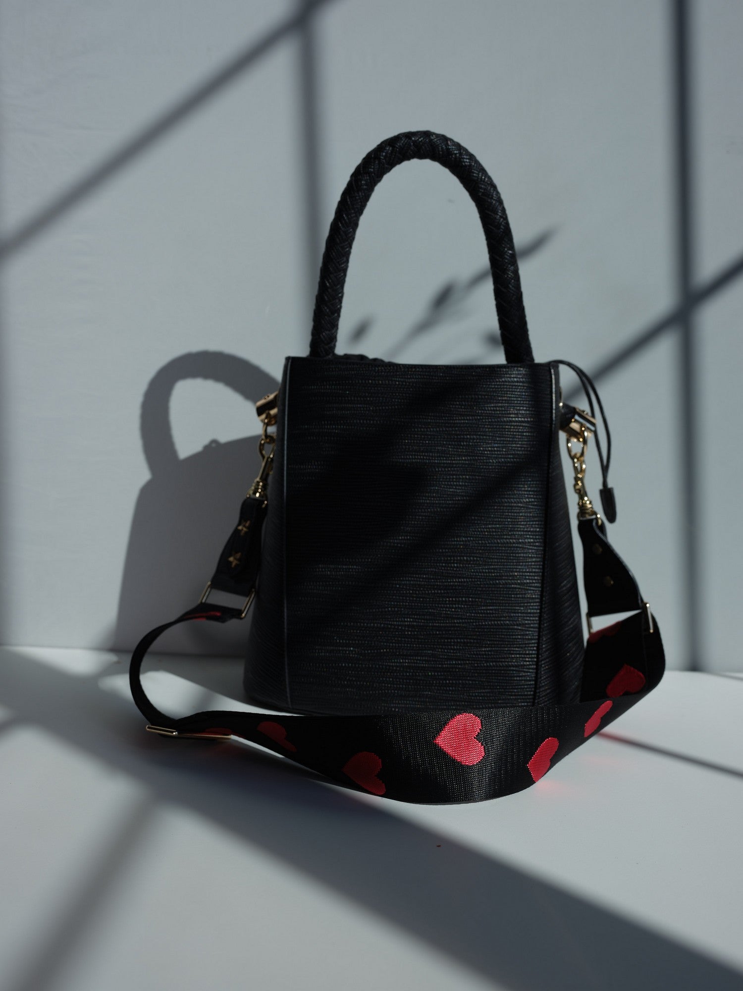 Big Black Bag - Fashion M.O.V