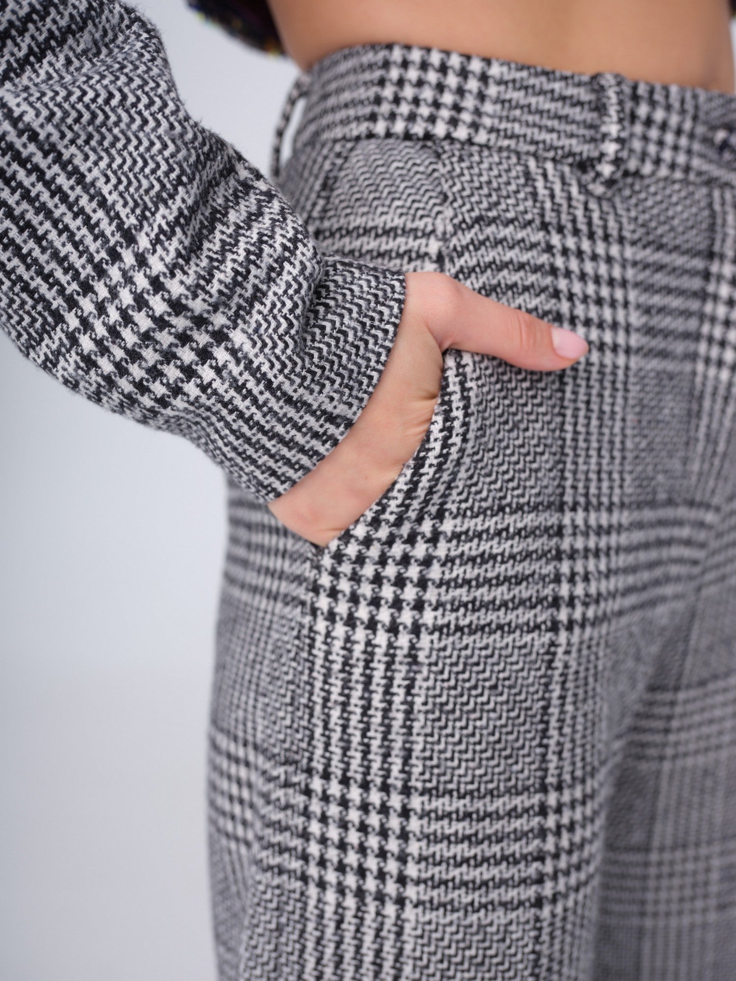 Check Pattern Pants - Fashion M.O.V